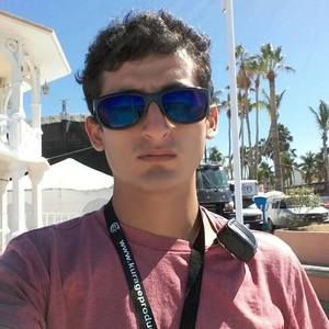 Meet your Posher, Manu